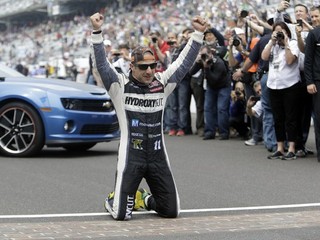 Kanaan sa dočkal triumfu na 500 míľ Indianapolis