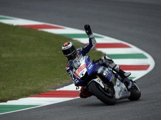 Lorenzo dovŕšil v Taliansku víťazný hetrik