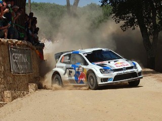 Rely Talianska vyhral Ogier, Hirvonen odstúpil