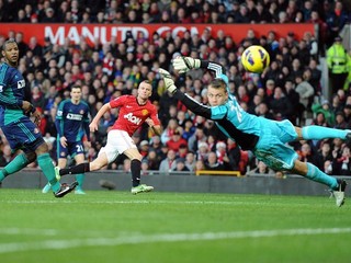 Simon Mignolet zažil výbornú minulú sezónu v Premier League.