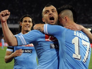 Goran Pandev (uprostred)