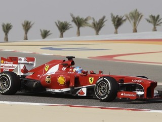 Španielsky pilot formuly 1 Fernando Alonso na Ferrari.