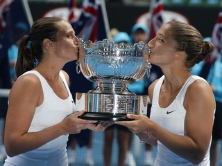 Talianske tenistky Sara Erraniová (vpravo) a Roberta Vinciová.