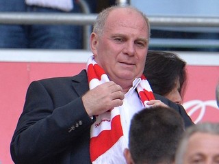 Uli Hoeness z čela Bayernu odstúpil v roku 2014.