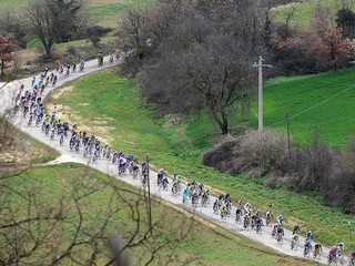 V 5. etape Giro d´Italia triumf Degenkolba, vedie Paolini