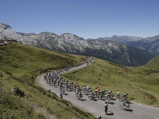 Hoogerland bol hospitalizovaný po kolízii s autom