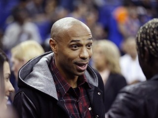 Henryho návrh pre boj s rasizmom: Odpočítajte body klubom