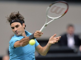 Federer vydržal počúvať priznanie Armstronga päť minút