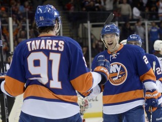 Hviezdou týždňa v NHL je Tavares z Islanders