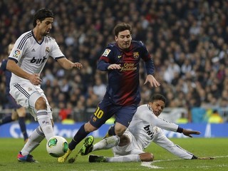 Dvakrát Barca a raz United, Real čaká týždeň o všetko