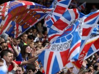 Glasgow Rangers získali návratom na burzu 22 miliónov libier