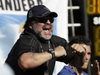 Maradona mieri na lavičku Iraku