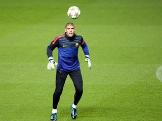 Brankár Valdes naznačil svoj koniec v Barcelone