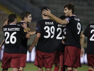 Levante zdolal Bilbao, Valencia Granadu