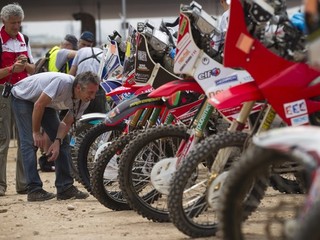 Rely Dakar: Svitko skončil na úvod na 16. mieste