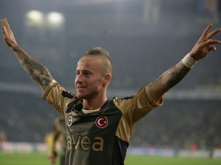 Stoch dal možno najkrajší gól roka 2012.