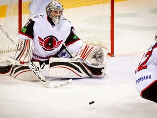 V Novokuznecku padlo v zápase 14 gólov