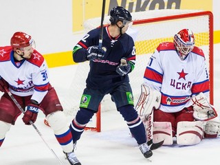 Zápas hviezd KHL si zahrá aj Rastislav Staňa