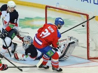 Pozrite si výhru Slovana 4:3 a skvelú atmosféru v Prahe