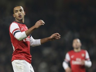 Walcott predĺžil o tri roky zmluvu s Arsenalom