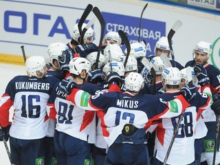 Slovan si po víťazstve v Omsku upevnil 6. miesto v Západnej konferencii KHL aj vyhliadky na postup do play off.