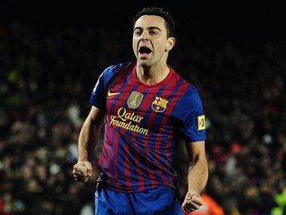 Xavi predĺži zmluvu s FC Barcelona do júna 2016
