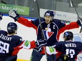 Skóre otvoril Šatan.