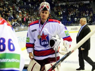 Rastislav Staňa dostal v bránke CSKA silného konkurenta.
