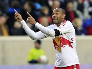 Henry zarába v USA viac ako Beckham