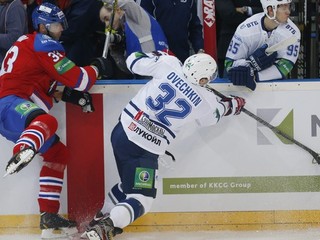 Ovečkin v súboji s Chárom.