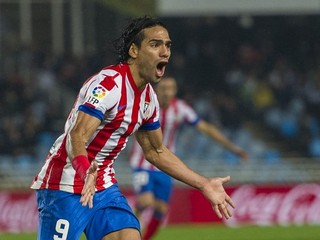 Falcao ukázal ako sa rozhodujú zápasy, priamym kopom v úplnom závere