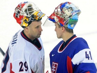 Tomáš Vokoun (vľavo) a Jaroslav Halák.