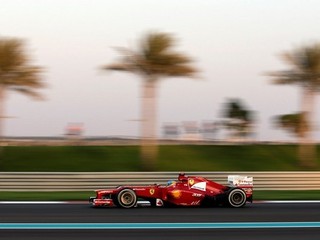 Tímy zaplatia za štart v F1 výrazne viac