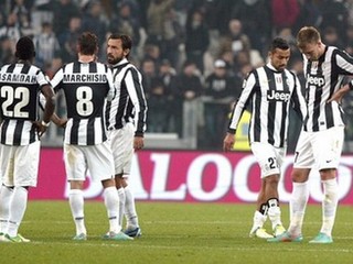 Vedúci Juventus Turín prehral s Interom Miláno 1:3, hoci vyhrával už od úvodnej minúty.