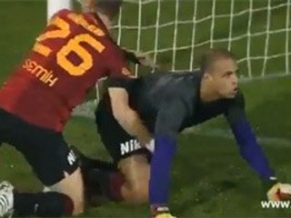 Hrdina zápasu po zákroku.