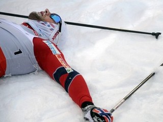 V šprinte vyhrali Švéd Jönsson a Nórka Fallová