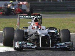 Schumacher bol na tréningu v Monze najrýchlejší