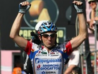 Cyklistovi Bertagnollimu hrozí trojročný trest za doping