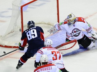 Slovanista Milan Kytnár strelil prvý gól do siete Donecka.