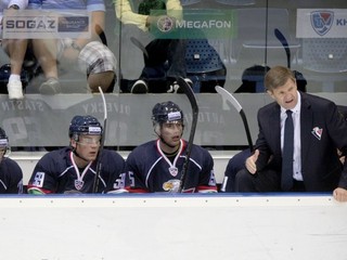 Tréner Rostislav Čada na lavičke Slovana.