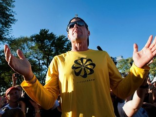 Lance Armstrong.