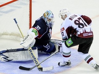 Jaroslav Janus podržal v prvom zápase Slovan.