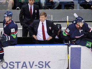 Tréner Rostislav Čada na lavičke Slovana.
