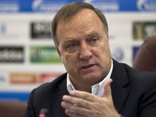 Tréner Advocaat.
