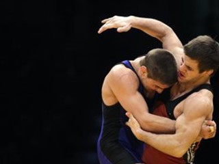 Ciele zápasníka Lévaia po európskom zlate: Olympiáda a slovenčina