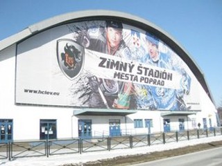 KHL na popradskom zimnom štadióne možno ostane.