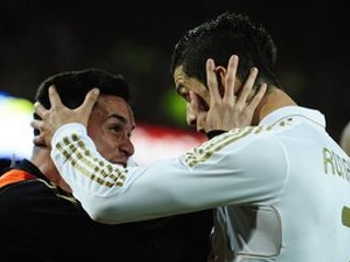 Cristiano Ronaldo (vpravo) so spoluhráčom Callejom.