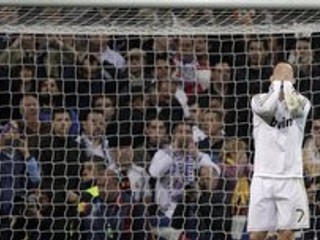 Cristiano Ronaldo po nepremenenej šanci v penaltovom rozstrele.