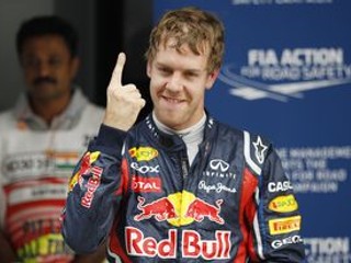 Vettel dosiahol rekord, má pole position aj v Abú Zabí