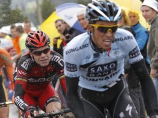 Alberto Contador (vpravo)